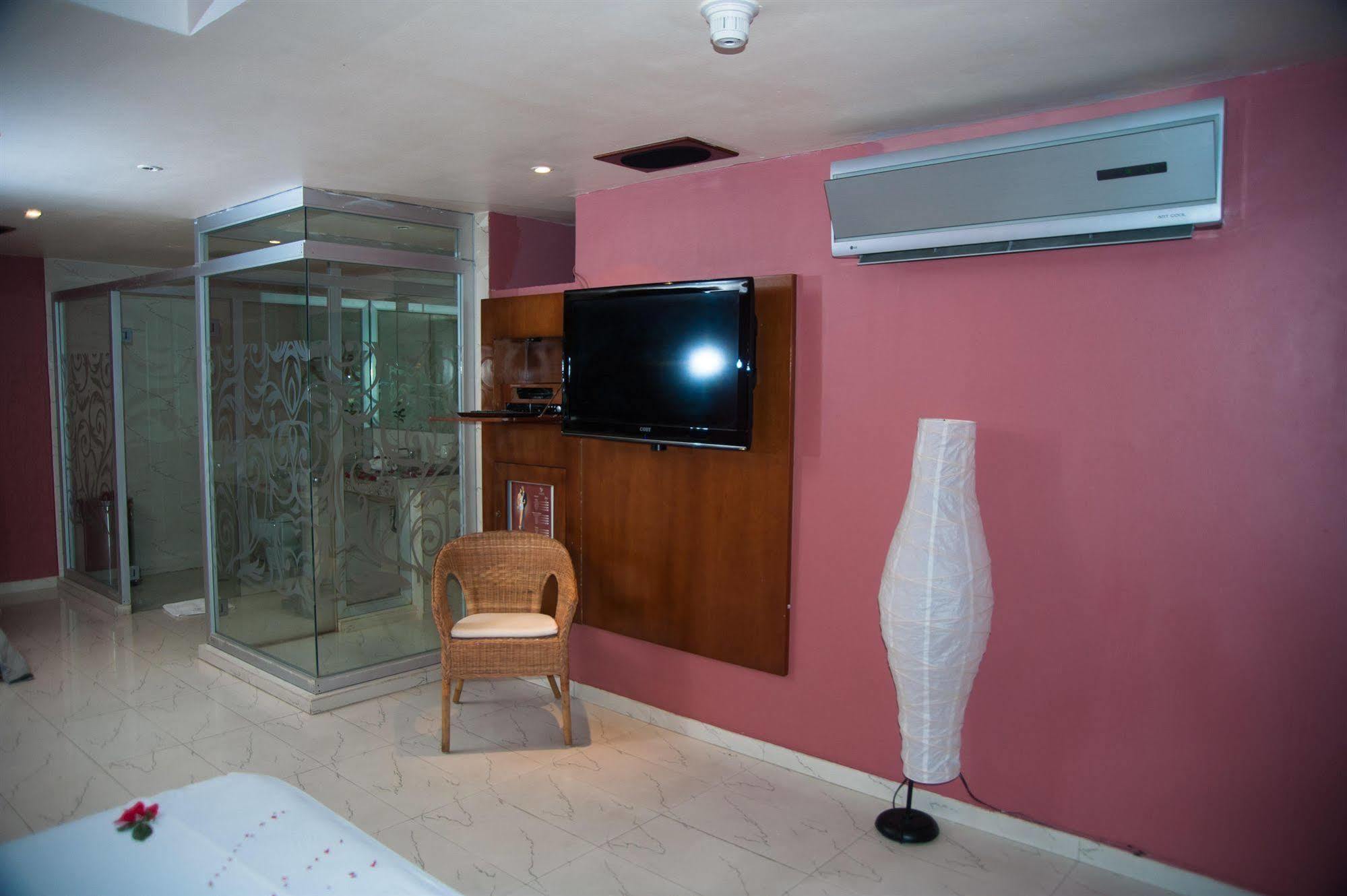 Hotel Aladdin Caracas Extérieur photo